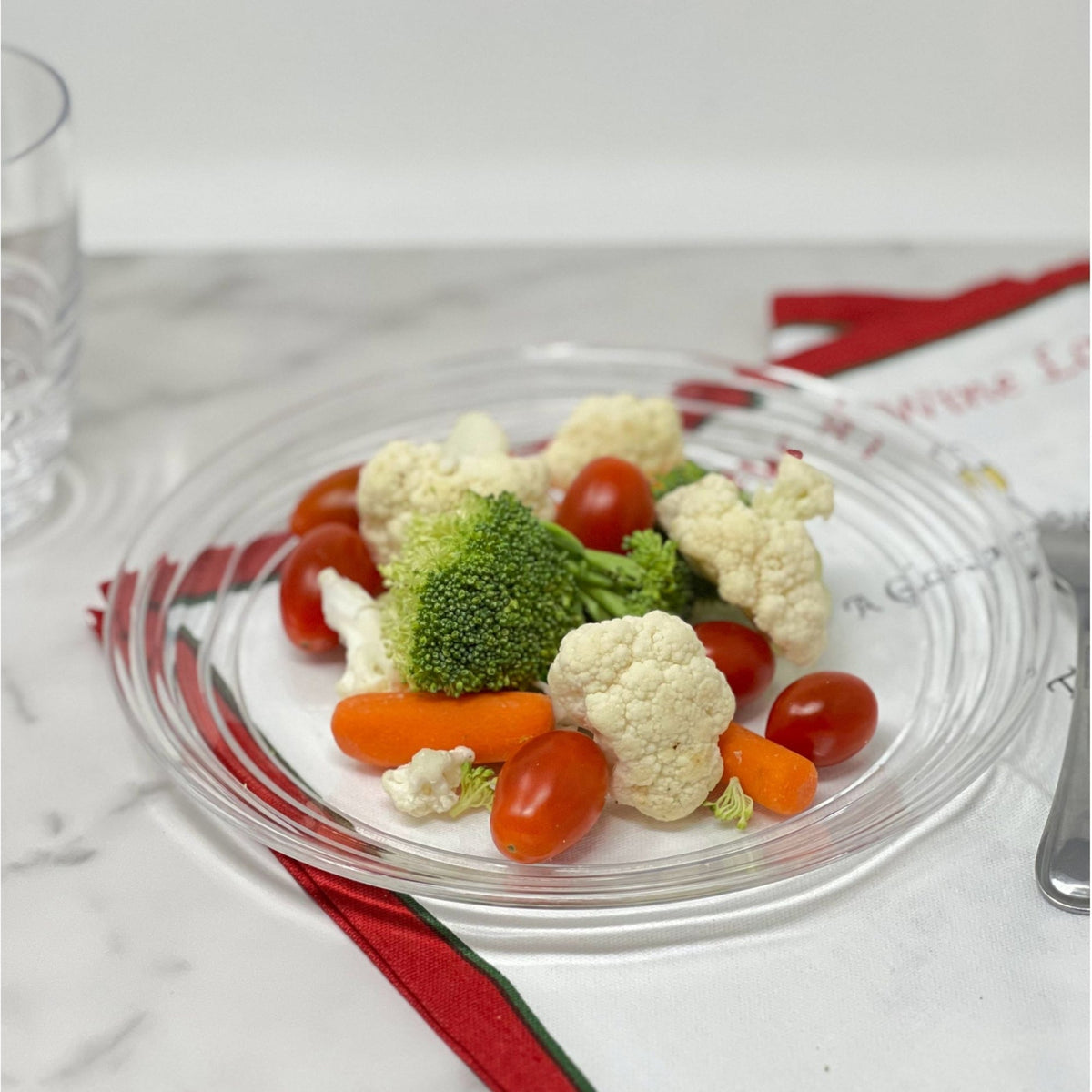 Designer Swirl Plastic Dessert Plates Set of 4, Crystal Clear, BPA Free, Dishwasher Safe, 9 inches
